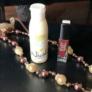 OPI hand cream + necklace + free gift